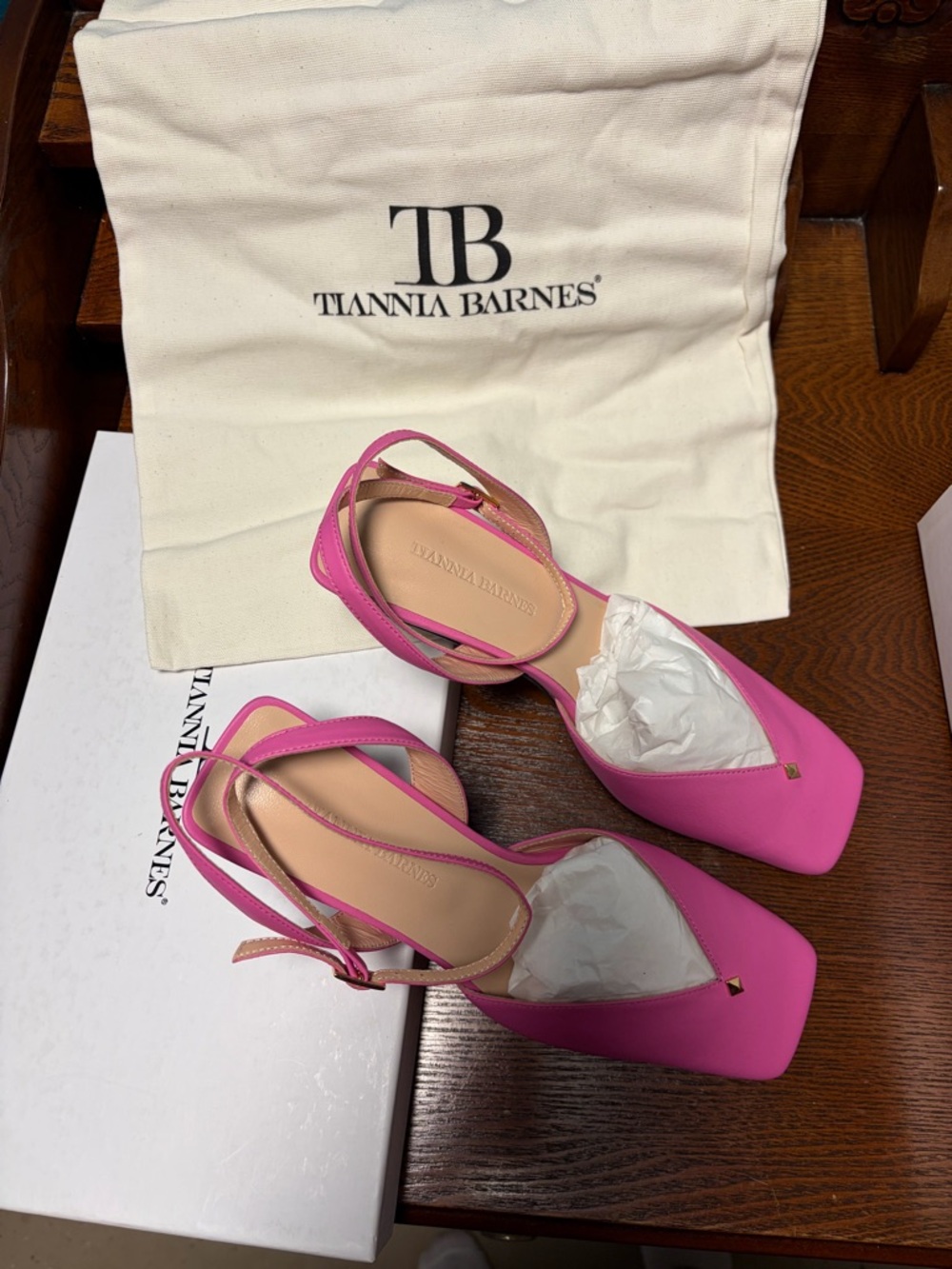 Tiannia Barnes Fuschia Pink Slingback Heels with Square Toe Size 7